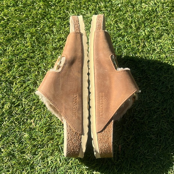 LIKE NEW BIRKENSTOCK BIG BUCKLE Fur Lined! - Picture 11 of 12